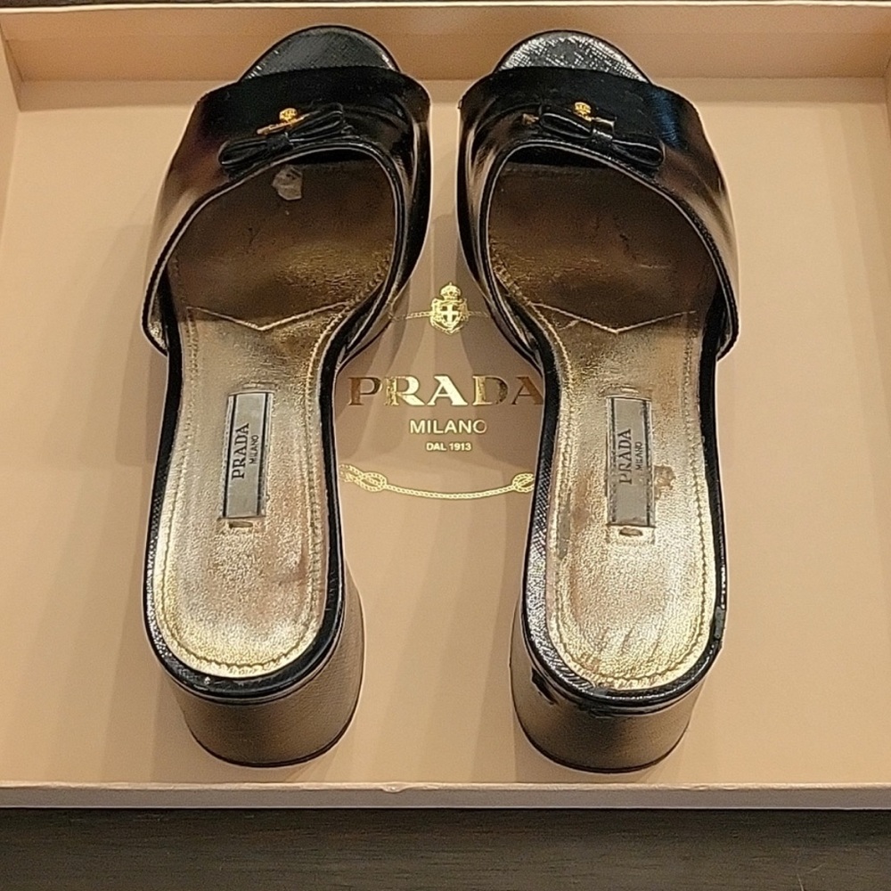 Prada shoes - Picture 4 of 4